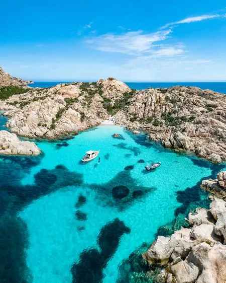 Gita in barca giornaliera all'Arcipelago della Maddalena con degustazione