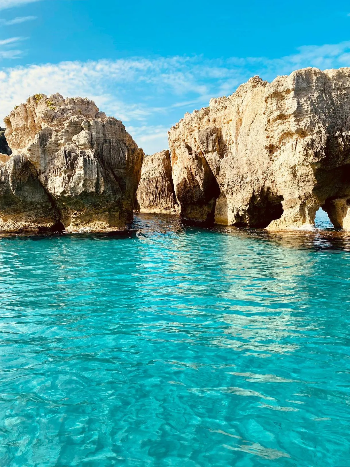 Tour in barca condiviso con aperitivo da Tropea a Capo Vaticano