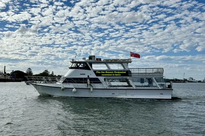 Boat day on the Arno River from Pisa with lunch
