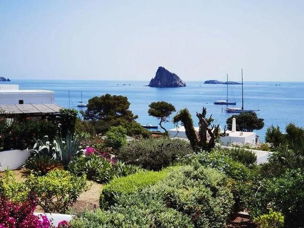 Escursione in gommone a Scilla e Costa Viola da Ricadi