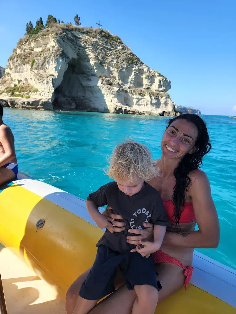 Escursione in gommone a Scilla e Costa Viola da Ricadi