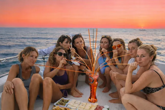 Aperitivo in barca al tramonto a Portovenere da La Spezia