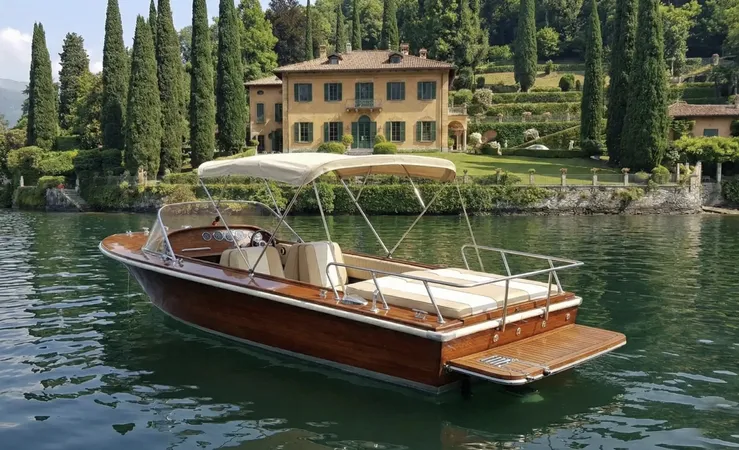 Escursione in barca condivisa sul Lago di Como