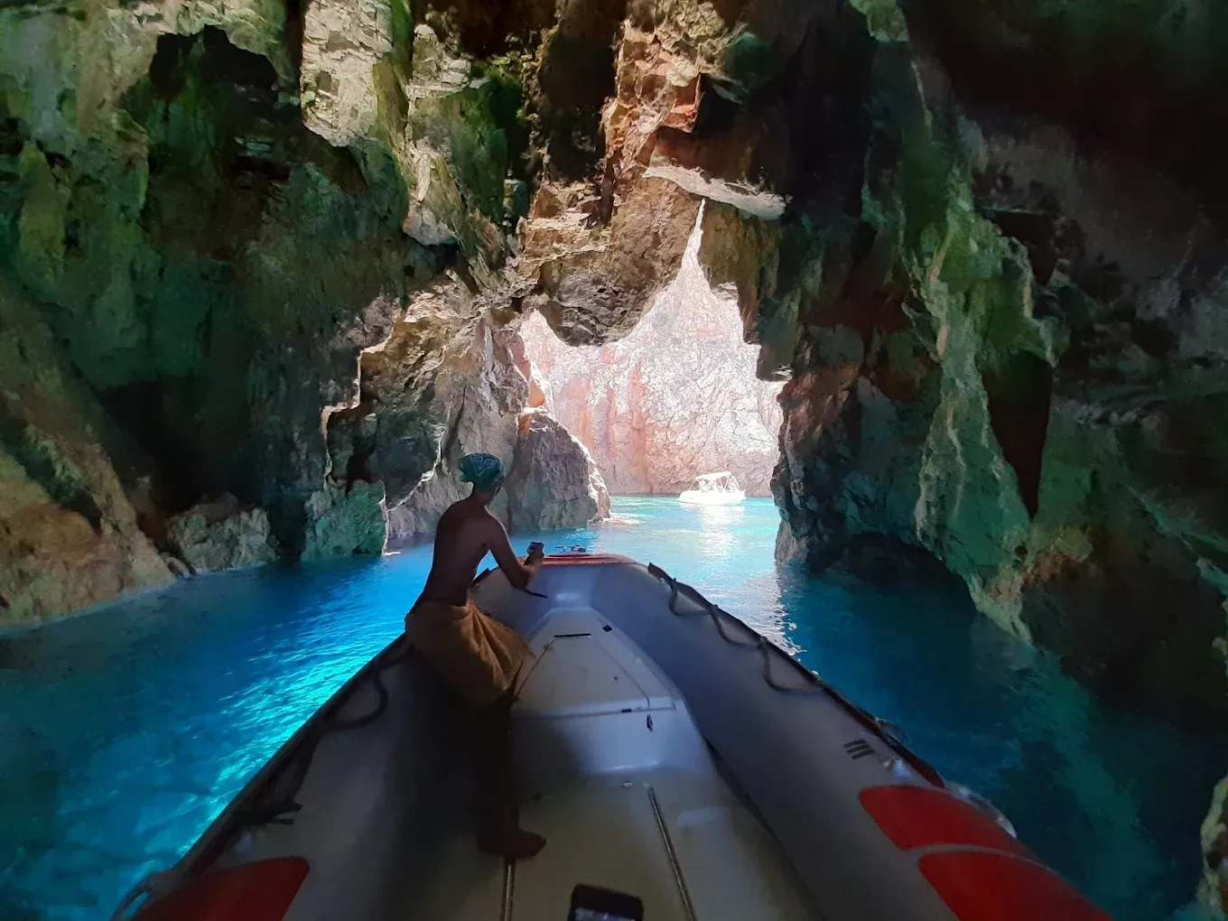 Tour in gommone condiviso da Buggerru a Porto Flavia