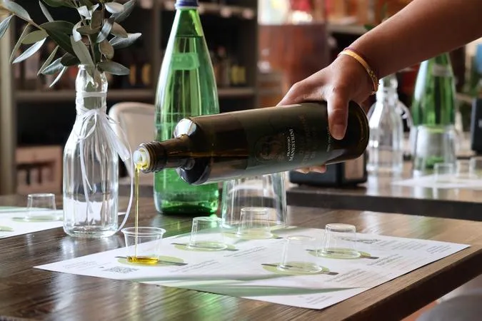 Degustazione di olio al Frantoio Manestrini sul Lago di Garda