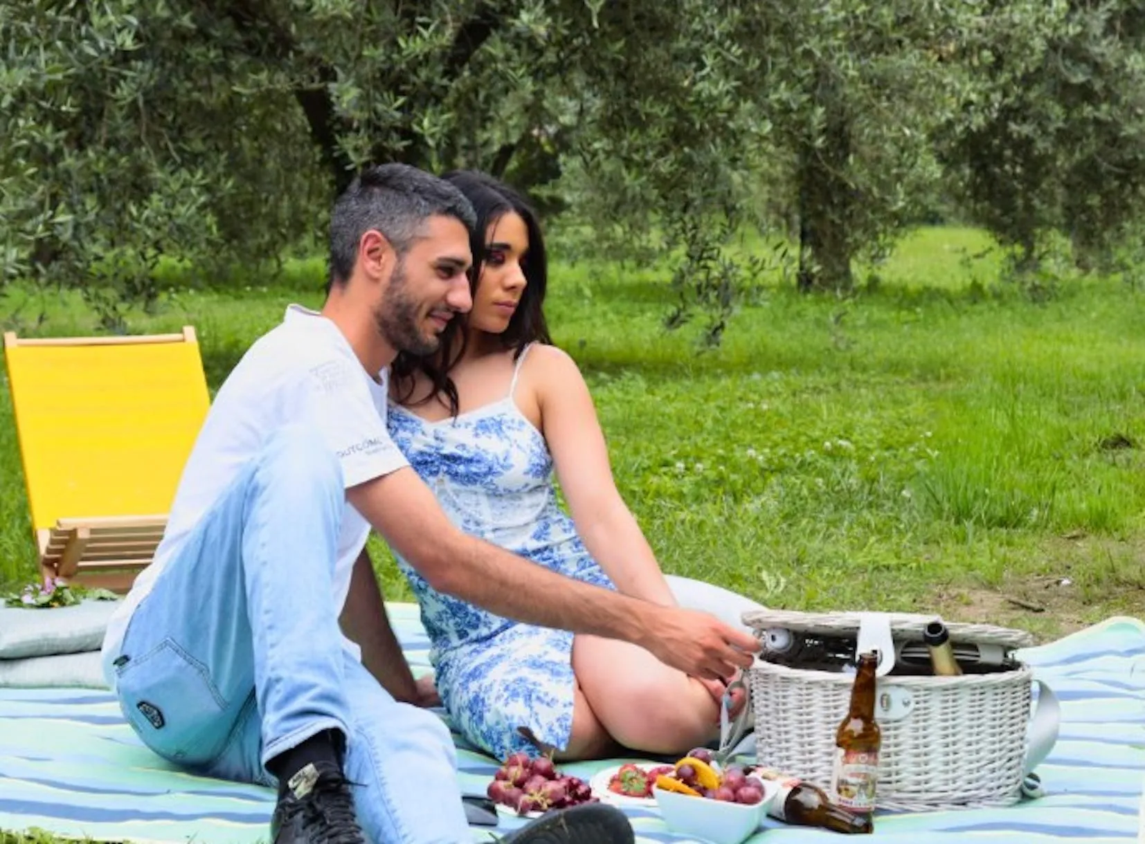 Picnic nell'uliveto sul Lago di Garda al Frantoio Manestrini
