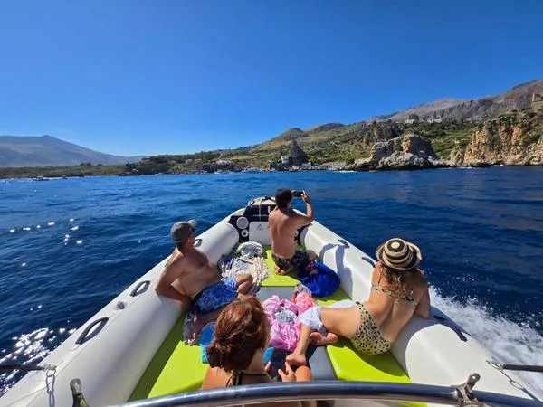 Escursione in Barca da Isola delle Femmine con Aperitivo