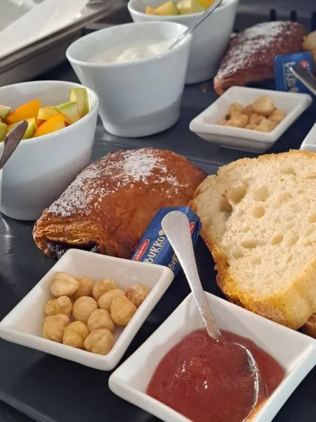 Brunch con prodotti locali e Olio Extravergine