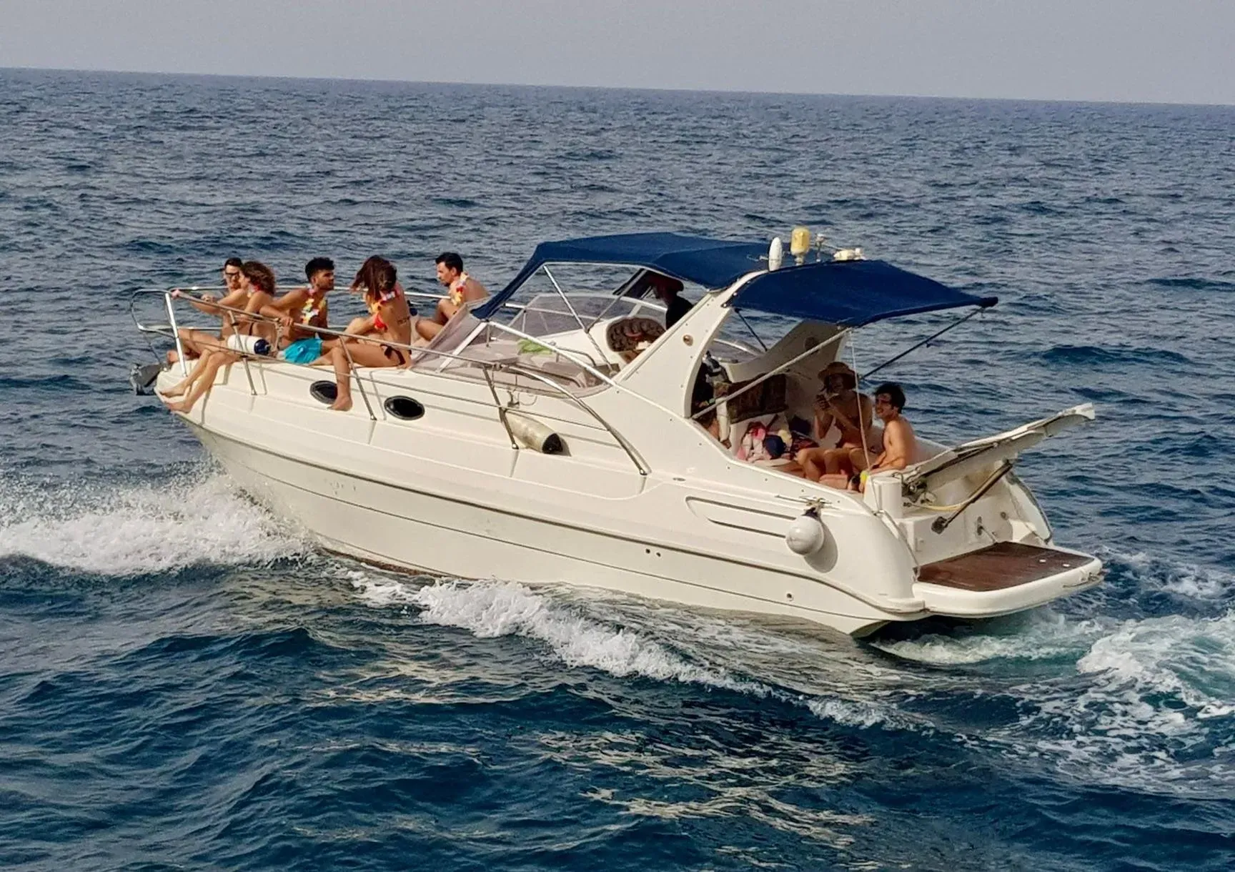 Tour in barca al tramonto con aperitivo da Isola delle Femmine