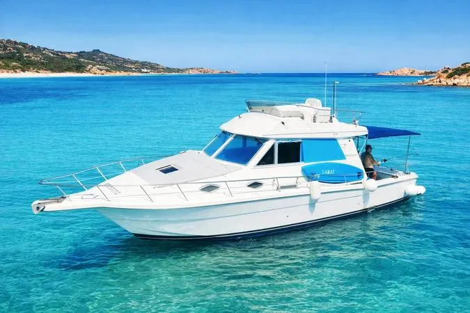 Escursione giornaliera in motoscafo nell'Arcipelago di La Maddalena con pranzo