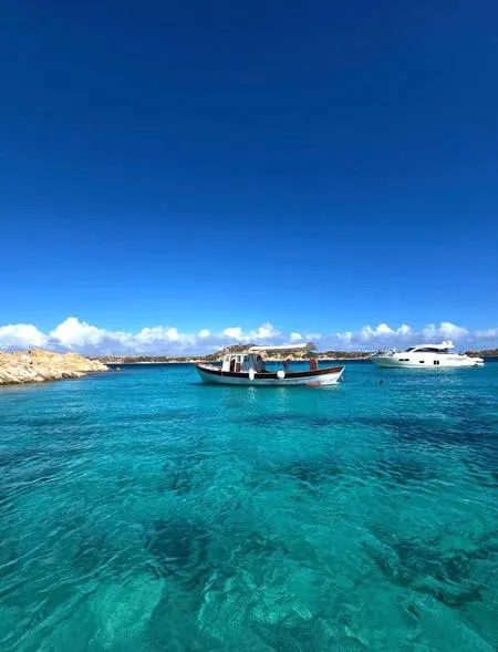 Escursione in gommone all'isola di Caprera con skipper da Palau