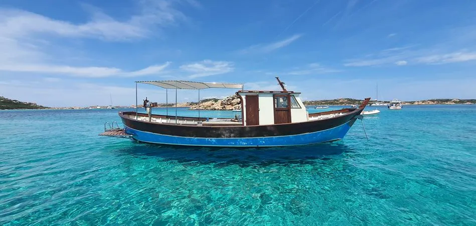 Escursione in gozzo nell'Arcipelago di La Maddalena con pranzo