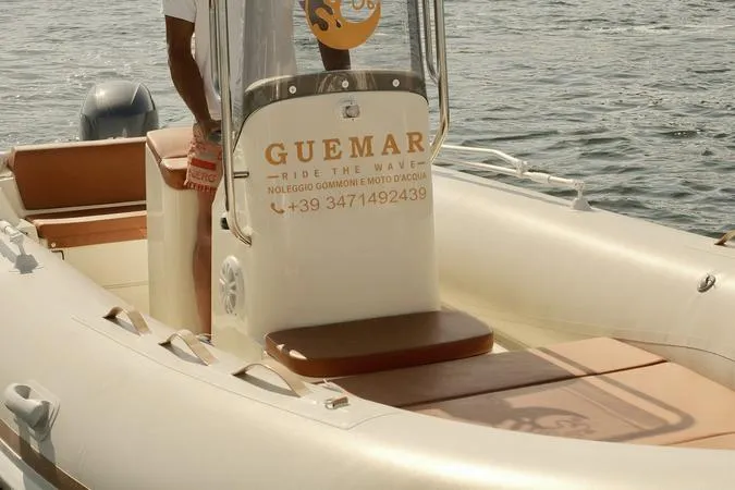 Noleggio gommone senza patente a Olbia