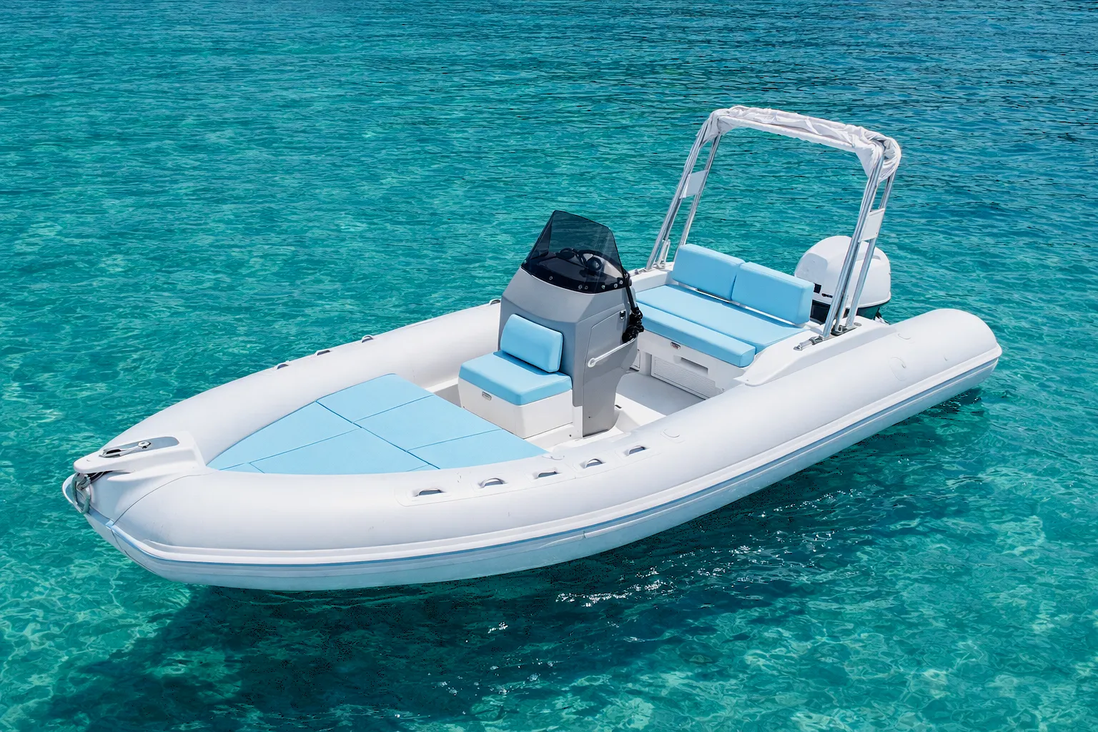 Noleggio gommone a Marina di Portisco