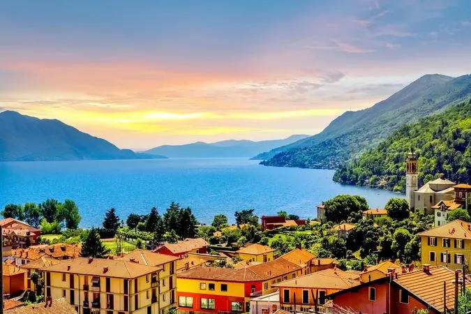 Tour privato in barca sul Lago Maggiore da Laveno area