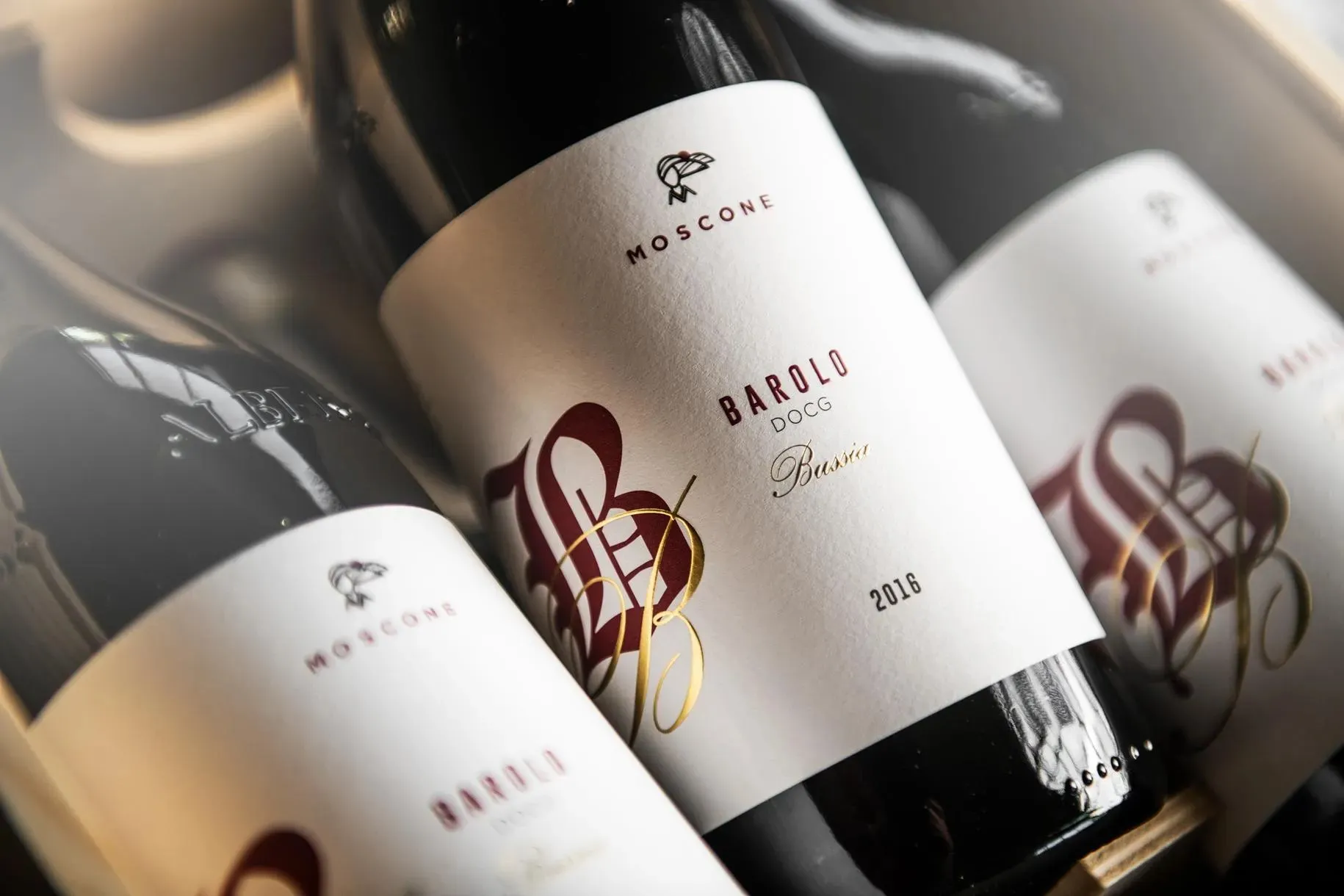 Degustazione vini e visita in cantina nelle Langhe a La Morra