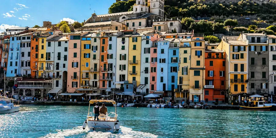 Escursione in barca da La Spezia con visita ai borghi di Portovenere, Tellaro e Lerici