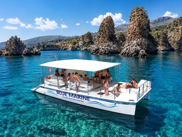 Escursione in catamarano tra Zingaro, Scopello e Grotte Marine da Castellammare del Golfo