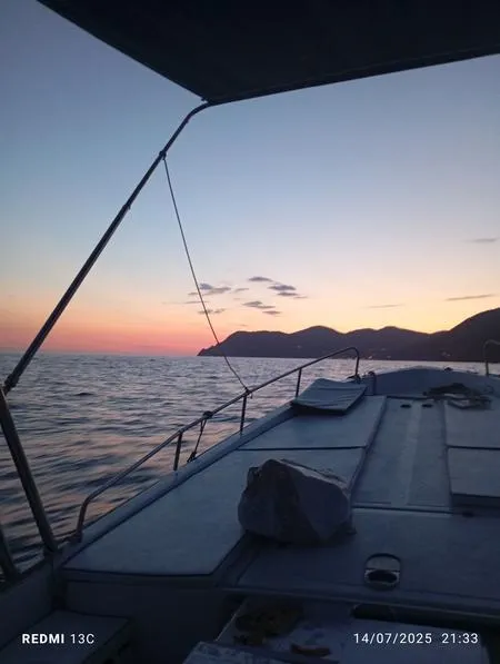 Boat tour on 5 terre sunset swimming panoramic