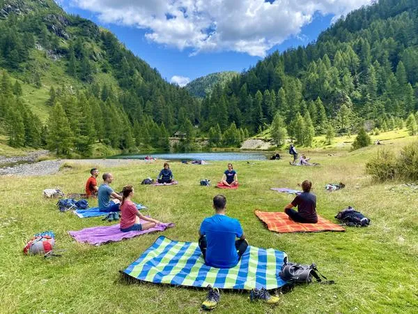 Trekking e Yoga ai laghi della Valle Brembana