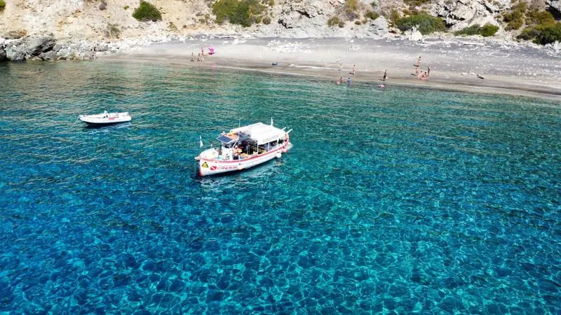 Escursione in barca all'Isola d'Elba da Lacona