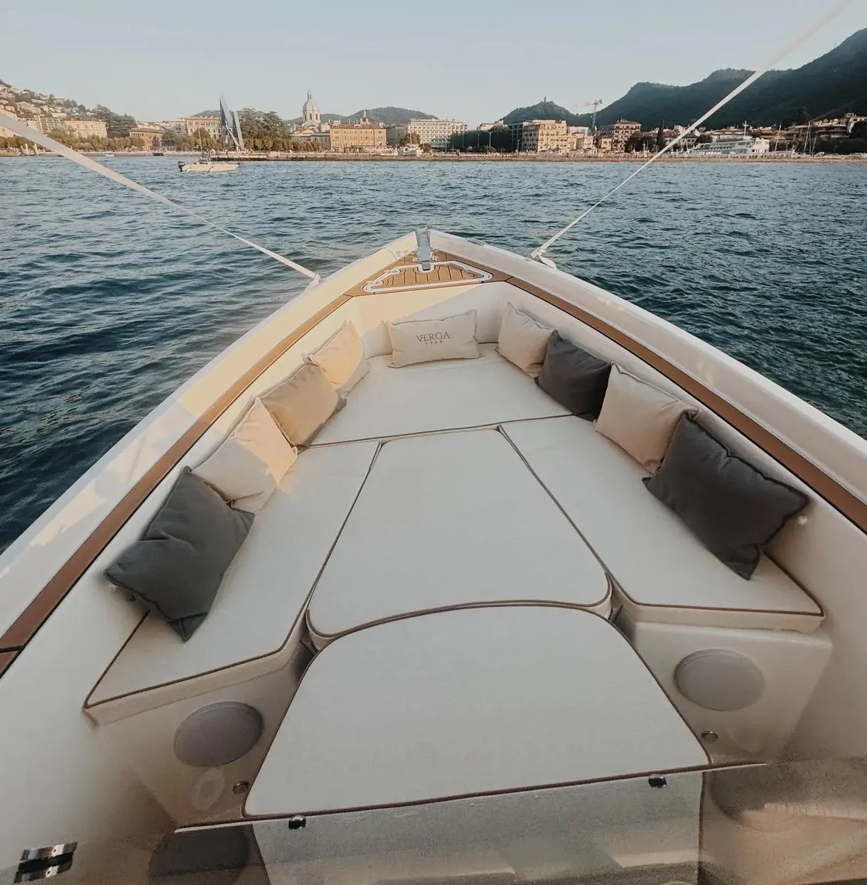 Tour in barca privato con prosecco sul Lago di Como