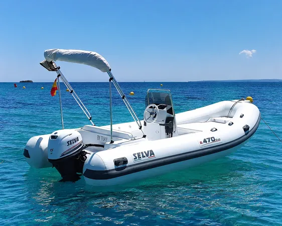 Noleggio gommone senza patente a Rodi Garganico