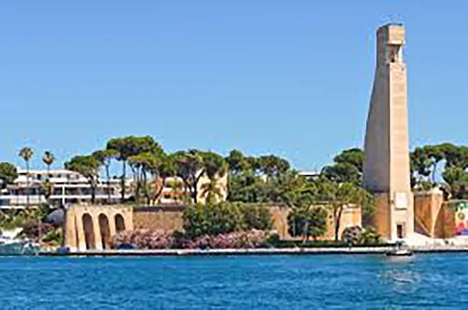 Escursione condivisa in barca nella baia di Brindisi
