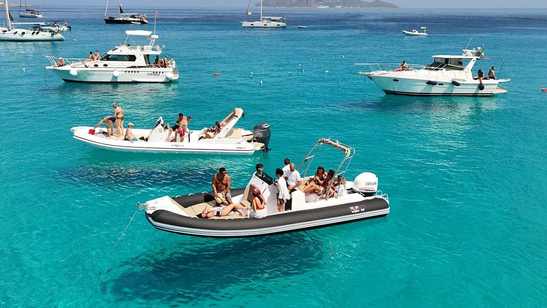 Tour in gommone alle Egadi da Marsala con skipper