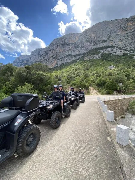 Escursione guidata in quad da Dorgali a Cala Gonone
