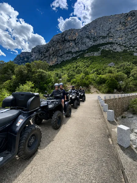 Escursione guidata in quad da Dorgali a Cala Gonone