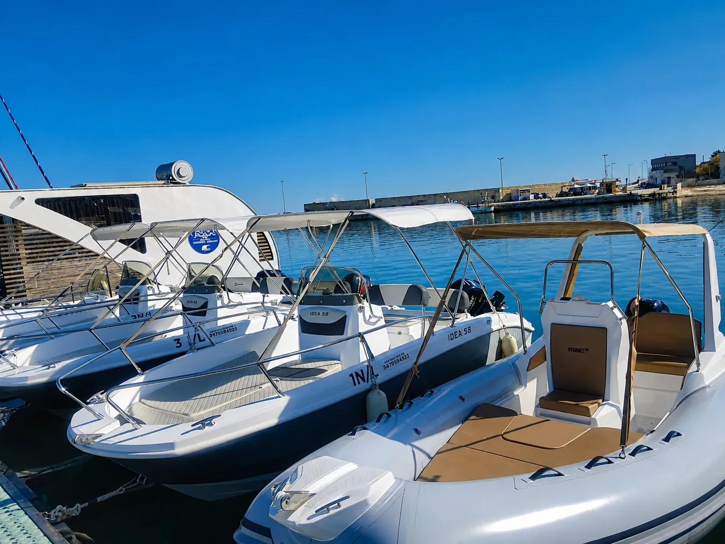 Noleggio gommone 40cv senza patente nautica sul Gargano da Vieste
