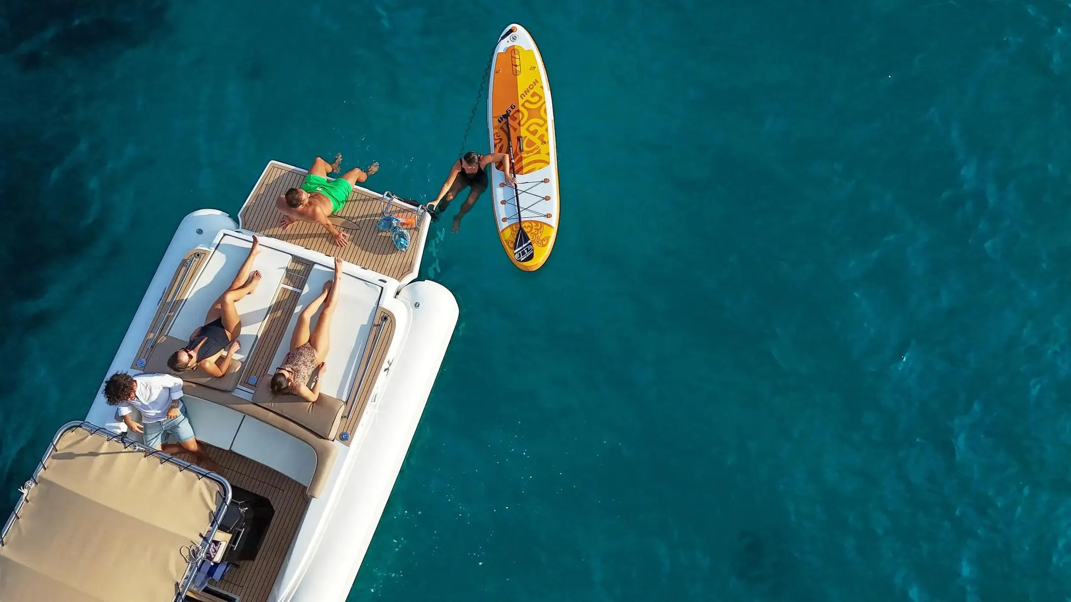 Half-day dinghy tour in Palermo with skipper, SUP and appetizer