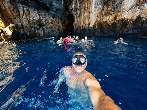 Escursione in barca da Marina di Camerota con snorkeling