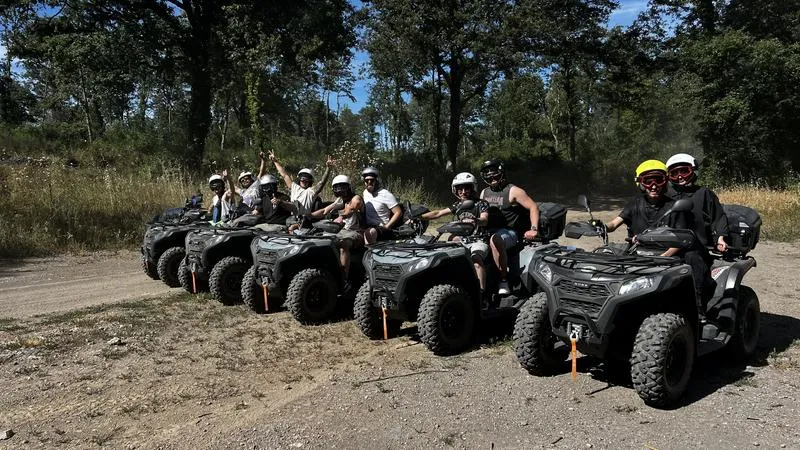 Escursione in quad tra la natura a Bracciano