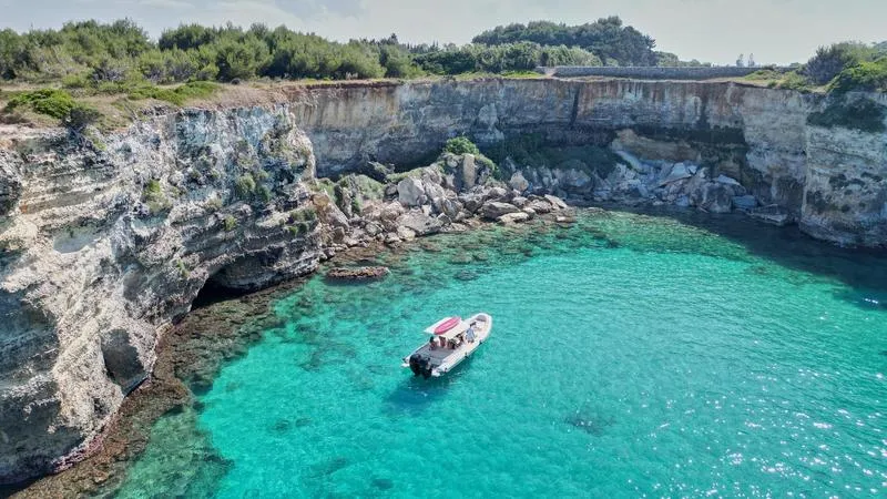 Escursione in Gommone da Otranto con aperitivo a bordo