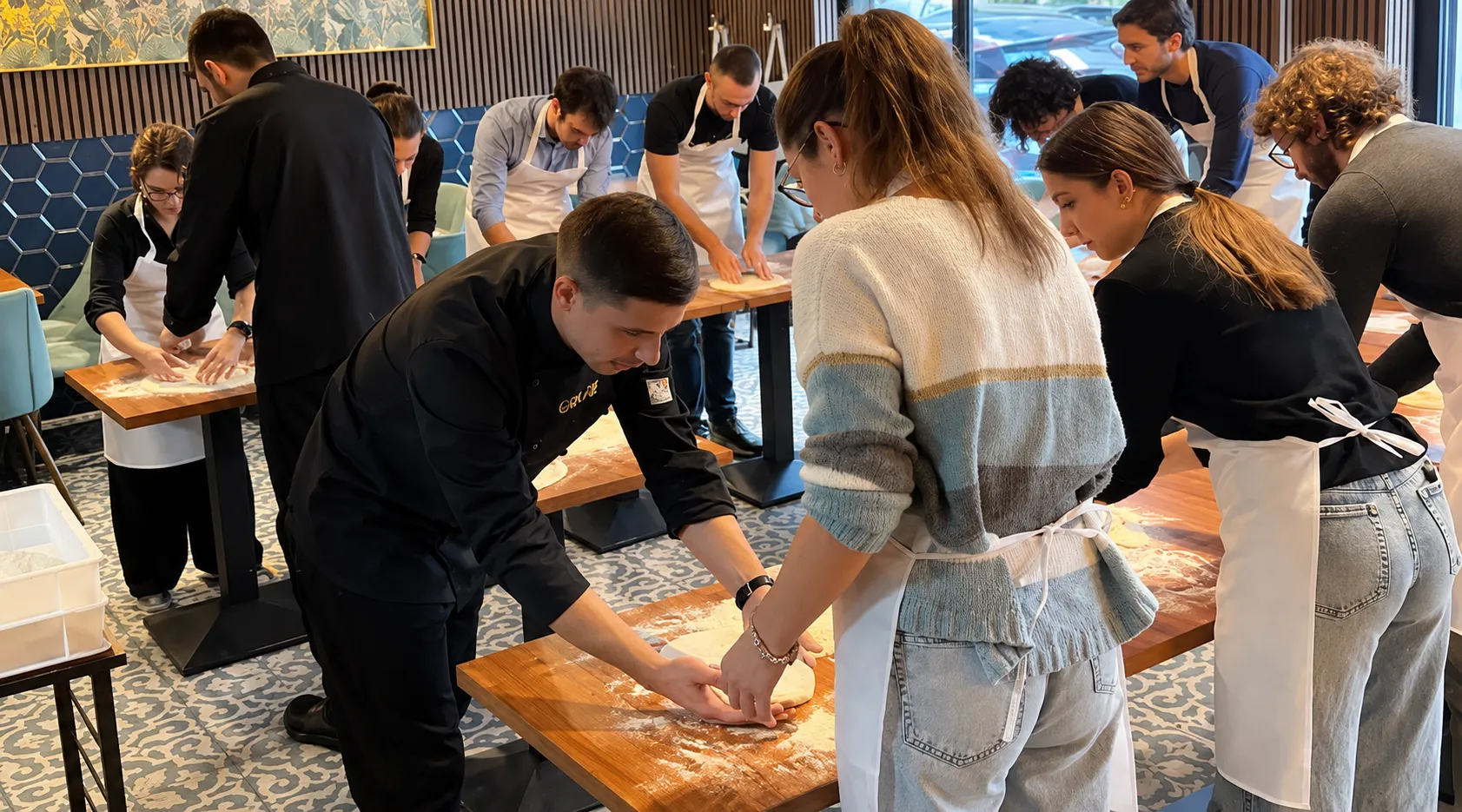 Corso di pizza napoletana con pizzaiolo e degustazione finale