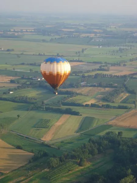 Volo in mongolfiera sopra la Pianura Padana da Mondovì