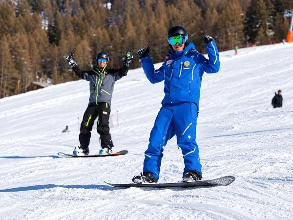 Lezione privata di snowboard per adulti e bambini a Livigno