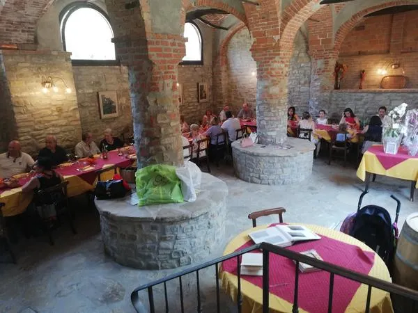Winery tour and wine tasting with dinner at a farmhouse in the Langa Astigiana region