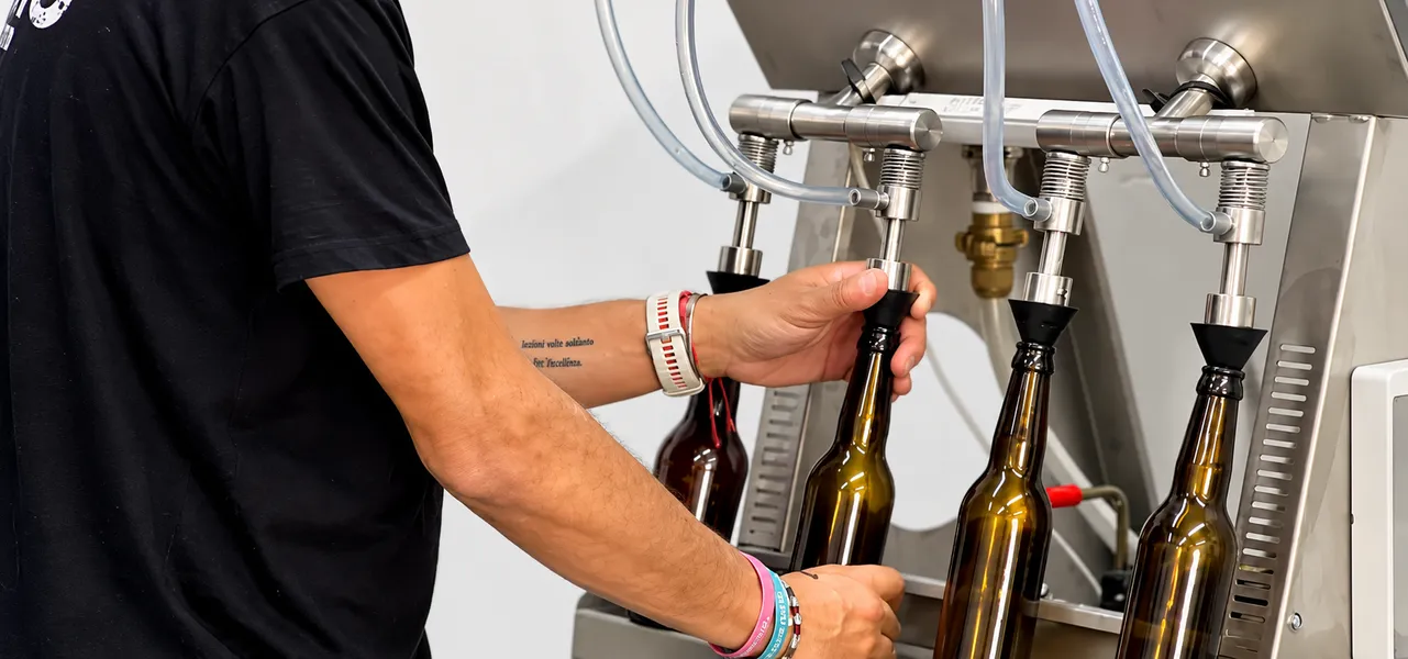 Visita in birrificio artigianale con degustazione di birre a Rivarolo Canavese