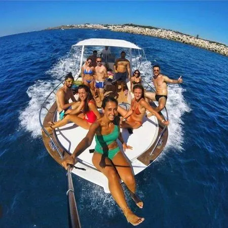 Boat Tour to Santa Maria di Leuca caves with snorkeling