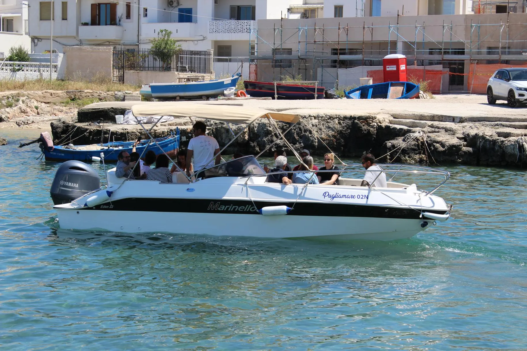 Tour of Polignano's sea caves from the small port of San Vito with an aperitif