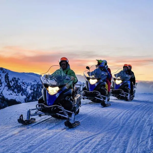 Le 2 migliori escursioni in motoslitta a Prato Nevoso