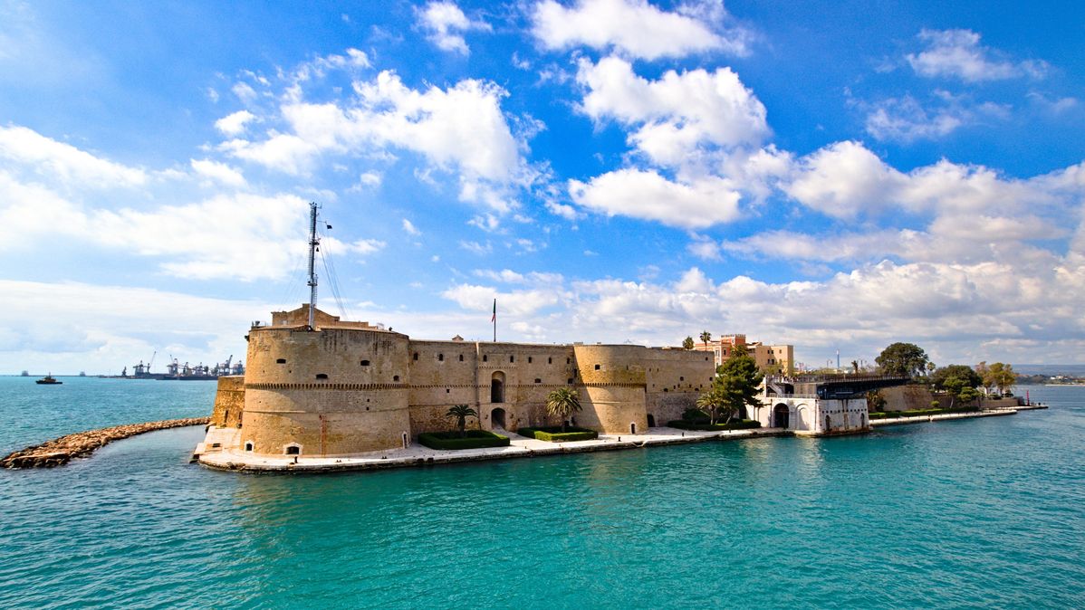 The 3 best boat excursions in Taranto